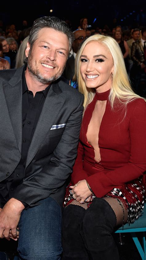 Gwen Stefani and Blake Shelton never miss a chance to celebrate the season. Whether it’s making summer floral arrangements from the bounty of their Oklahoma farm or treating guests to the ultimate tablescape at Thanksgiving, they can’t resist an opportunity to decorate.And boy do they go all out.